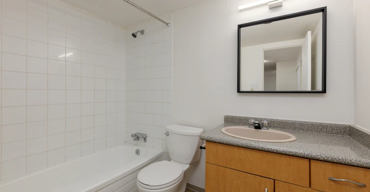 211-224-13270 105a Avenue, Surrey, BC, V3T 2A4 - 17
