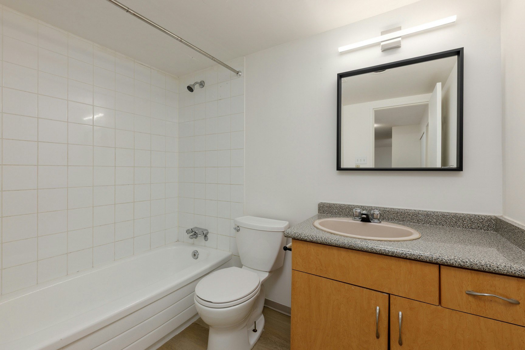 226-222-13270 105a Avenue, Surrey, BC, V3T 2A4 - 17
