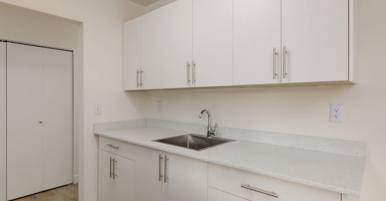 226-222-13270 105a Avenue, Surrey, BC, V3T 2A4 - 10