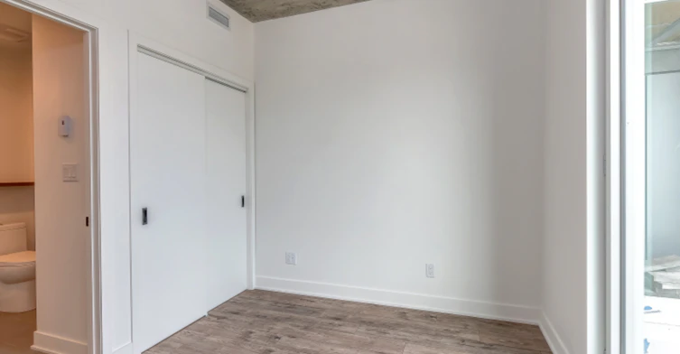 1250 Thérèse Lavoie Roux Avenue, Montréal, QC, H2V 0B3 - 40