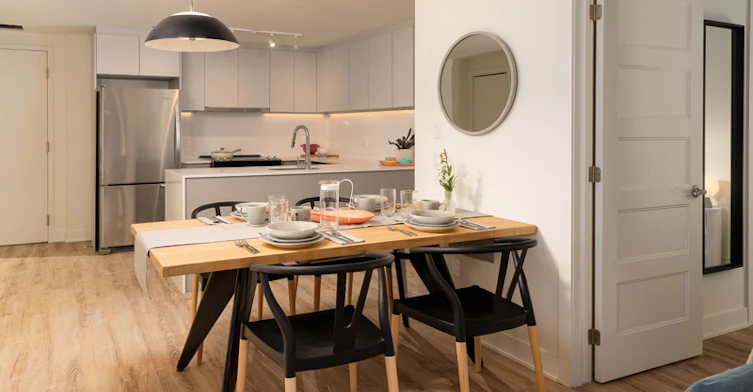 650 Wellington Rue, Montréal, QC, H3C 1T3 - 3