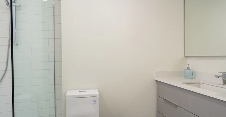 650 Wellington Rue, Montréal, QC, H3C 1T3 - 13