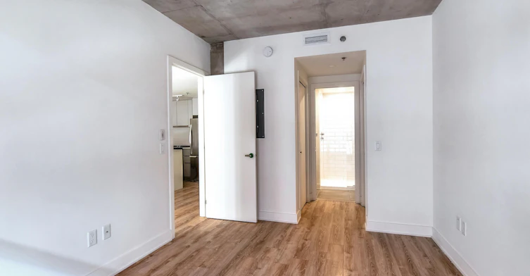 650 Wellington Rue, Montréal, QC, H3C 1T3 - 31