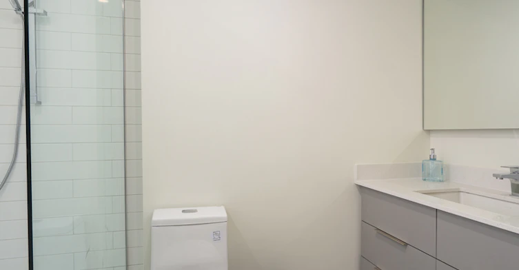 650 Wellington Rue, Montréal, QC, H3C 1T3 - 13