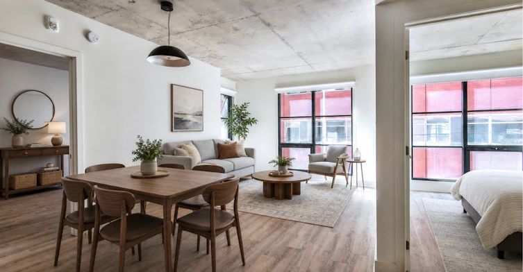 650 Wellington Rue, Montréal, QC, H3C 1T3