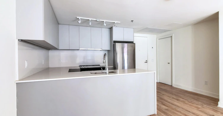 650 Wellington Rue, Montréal, QC, H3C 1T3 - 27