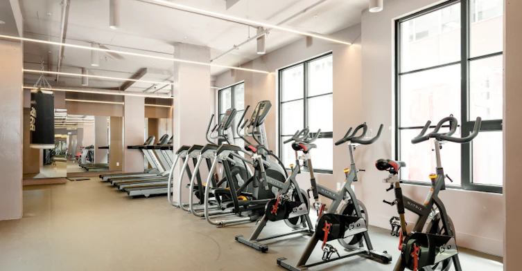 650 Wellington Rue, Montréal, QC, H3C 1T3 - 21