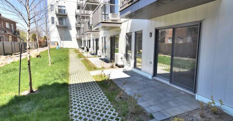 500 Sauvé Rue Est, Montréal, QC, H3L 2G2 - 18