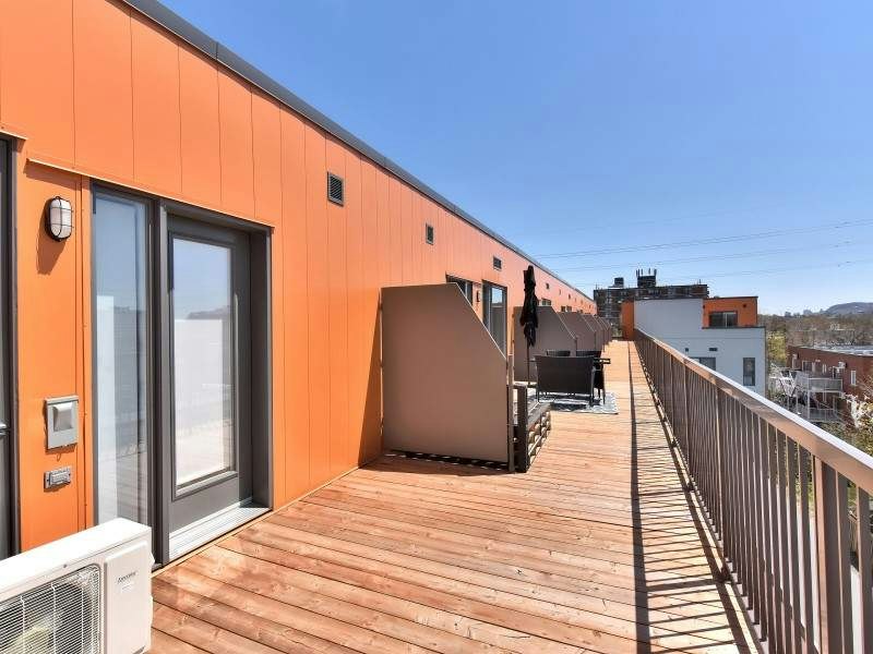 500 Sauve Rue Est, Montréal, QC, H3L 2G2 - 17