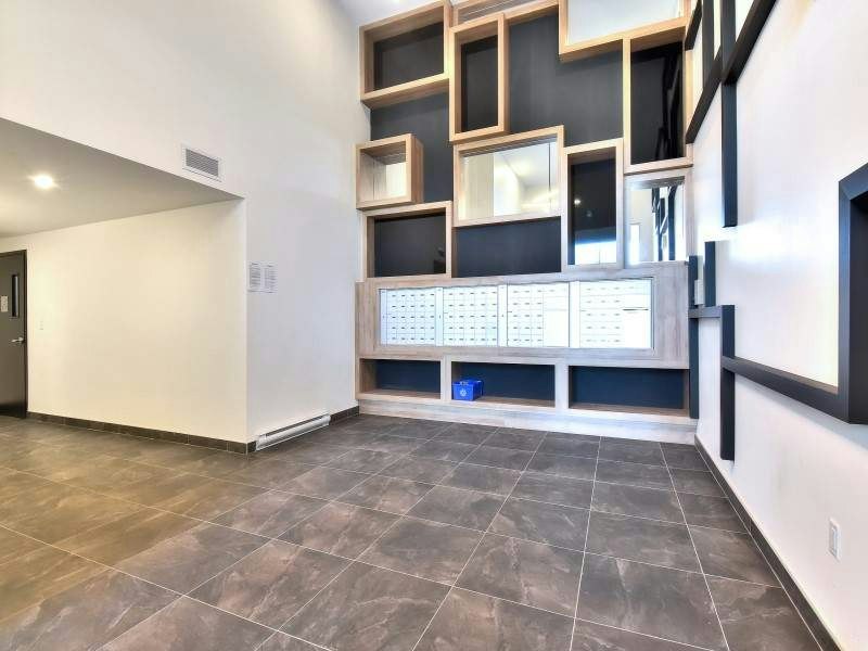 500 Sauve Rue Est, Montréal, QC, H3L 2G2 - 20