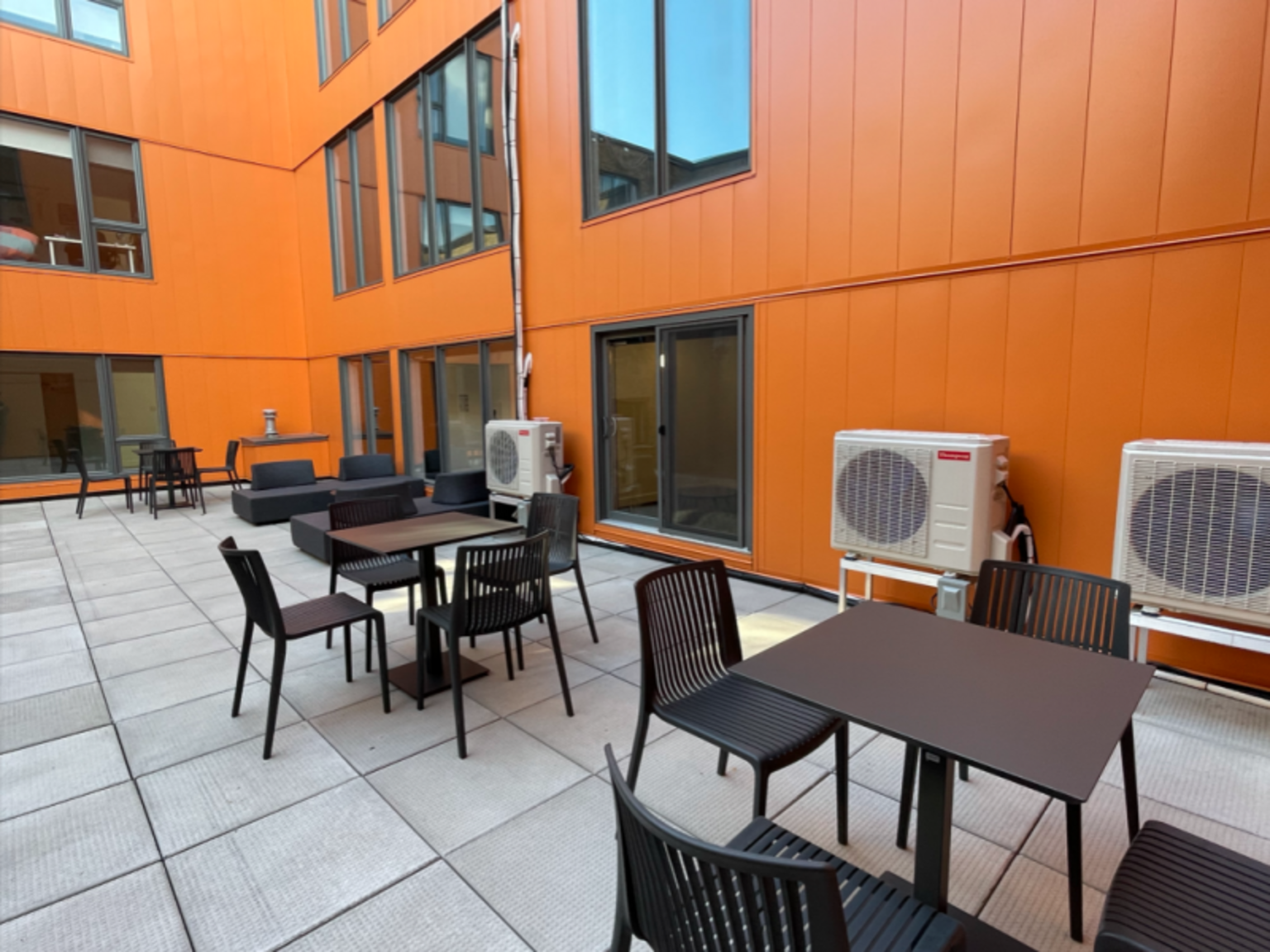 500 Sauve Rue Est, Montréal, QC, H3L 2G2 - 16