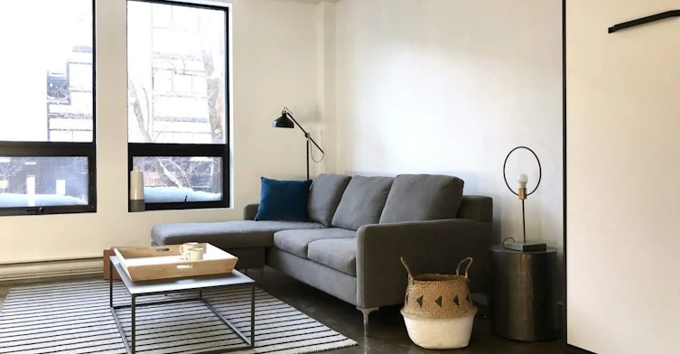 200-3827 Saint Laurent Boulevard, Montréal, QC, H2W 1X9 - 4