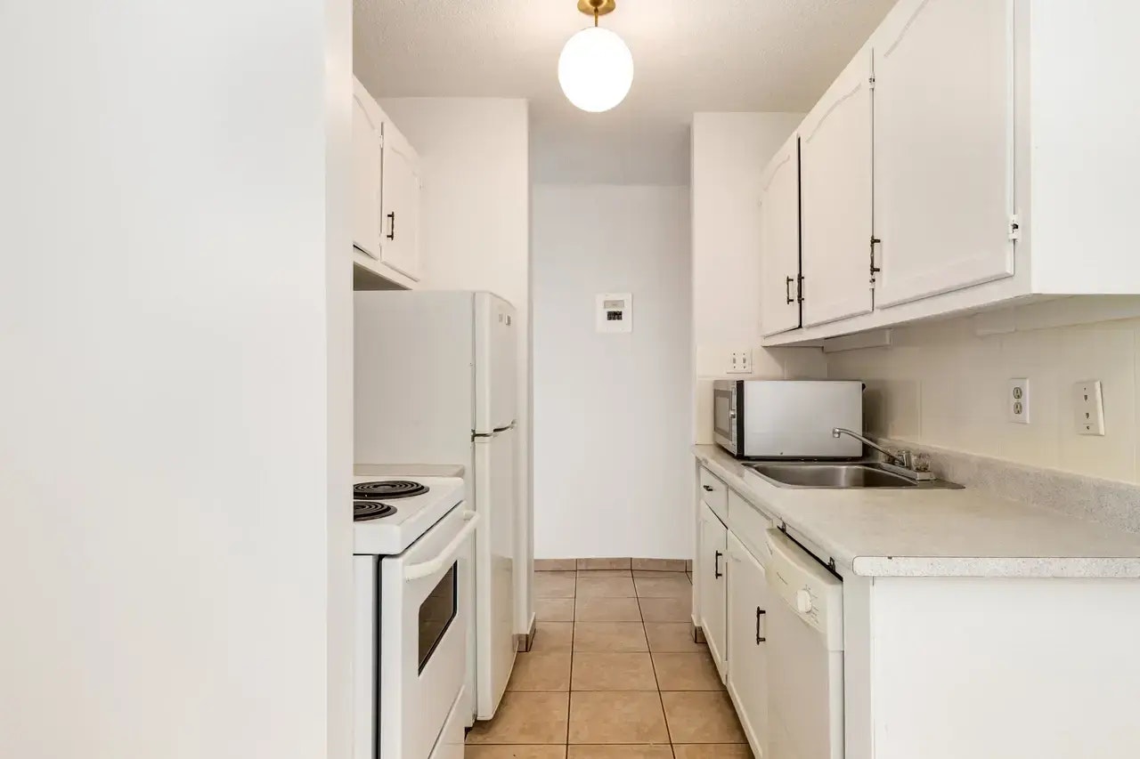 103-1512 15 Avenue SW, Calgary, AB, T3C 0X9 - 8