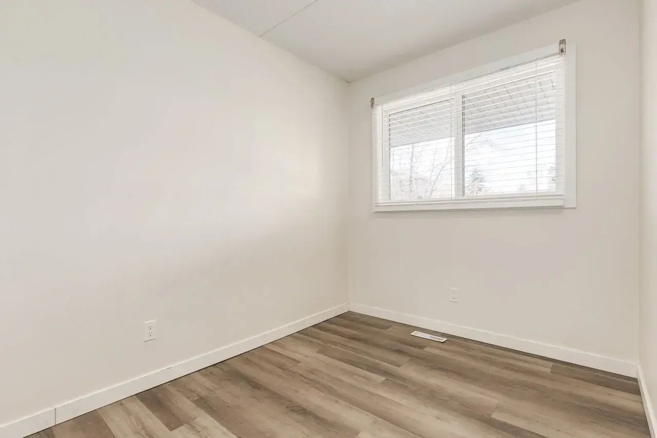 501-739 Bracewood Drive SW, Calgary, AB, T2W 3N3 - 13