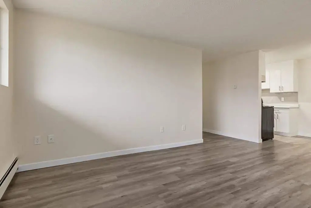201-89 Collins Crescent SE, Medicine Hat, AB, T1B 1T7 - 8