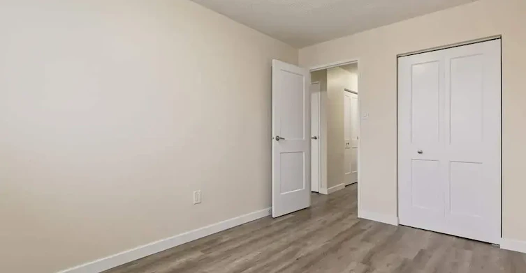 201-89 Collins Crescent SE, Medicine Hat, AB, T1B 1T7 - 12