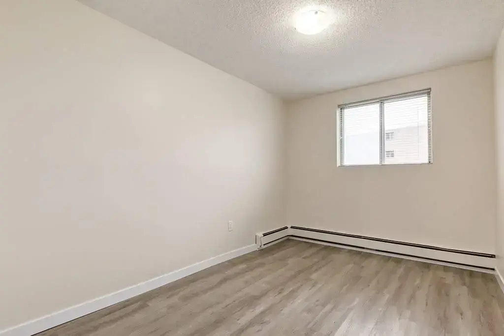 201-89 Collins Crescent SE, Medicine Hat, AB, T1B 1T7 - 11