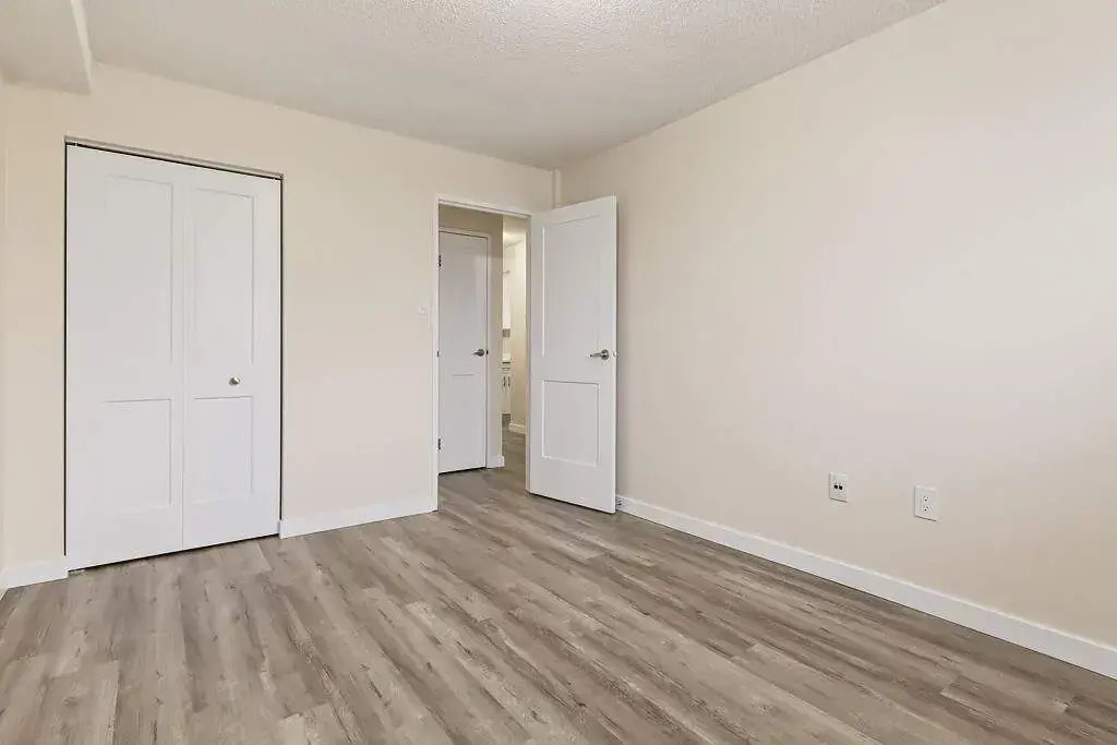 201-89 Collins Crescent SE, Medicine Hat, AB, T1B 1T7 - 14