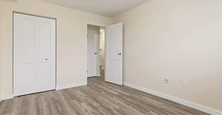 201-89 Collins Crescent SE, Medicine Hat, AB, T1B 1T7 - 14