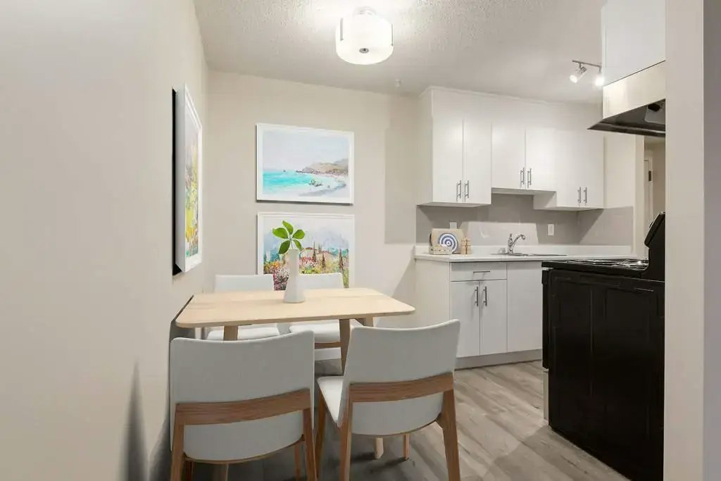 306-89 Collins Crescent SE, Medicine Hat, AB, T1B 1T7 2