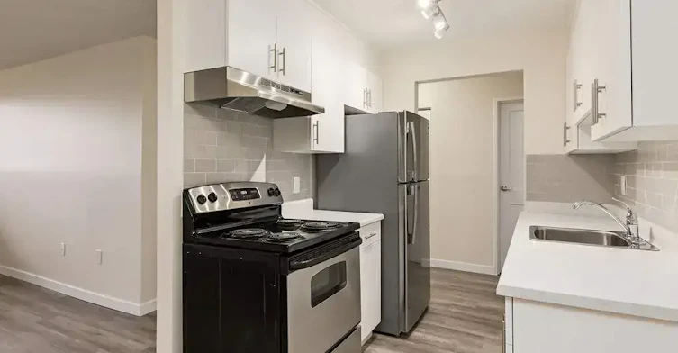 306-89 Collins Crescent SE, Medicine Hat, AB, T1B 1T7 - 4