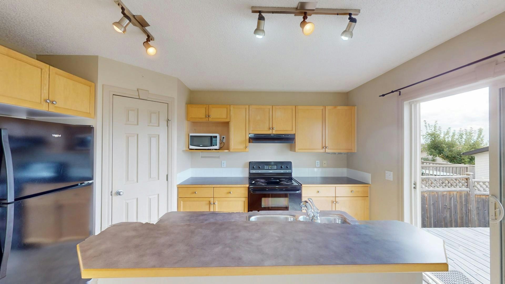 95 Arbour Meadows Close NW, Calgary, AB, T3G 5J4
