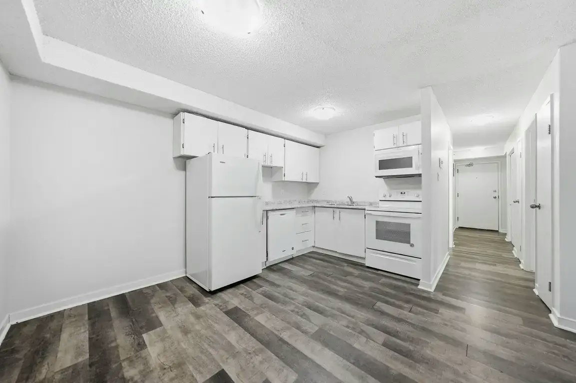 104-232 Pinehouse Drive, Saskatoon, SK, S7K 7Z9 - 21