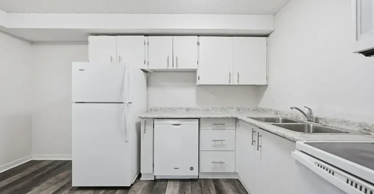 104-232 Pinehouse Drive, Saskatoon, SK, S7K 7Z9 - 18