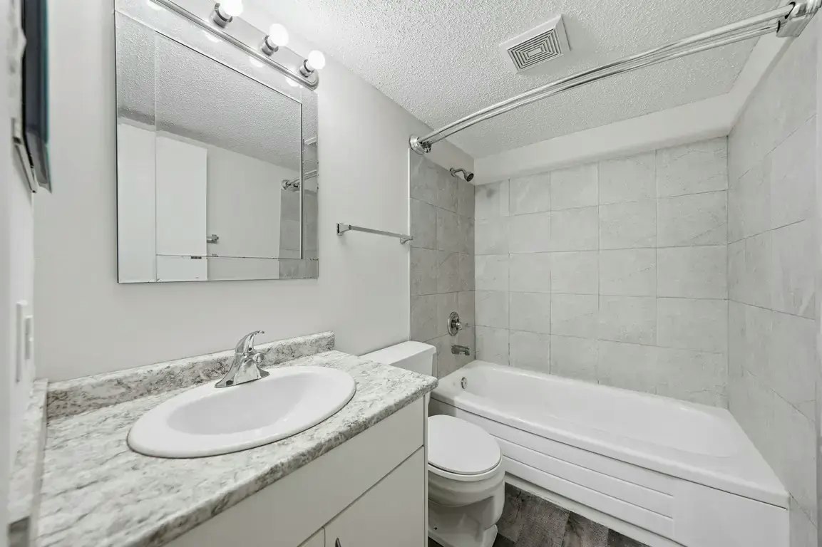 104-232 Pinehouse Drive, Saskatoon, SK, S7K 7Z9 - 16