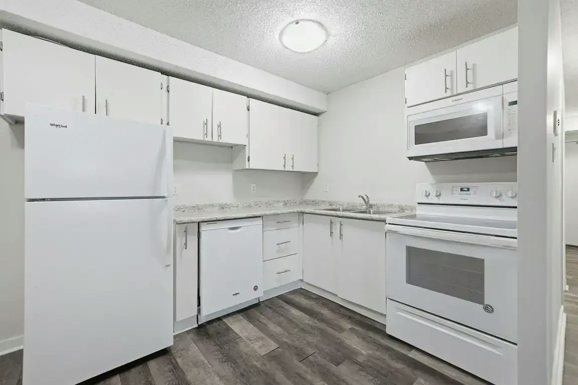 104-232 Pinehouse Drive, Saskatoon, SK, S7K 7Z9 - 19