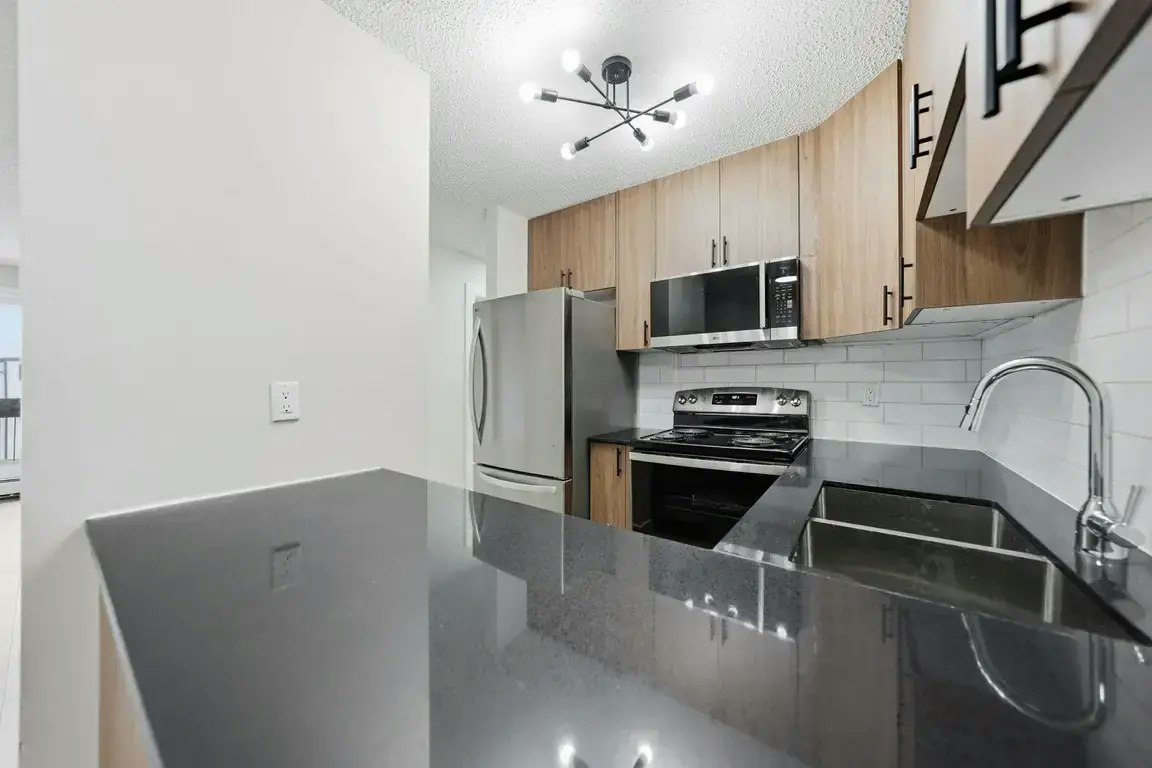 104-232 Pinehouse Drive, Saskatoon, SK, S7K 7Z9 - 6