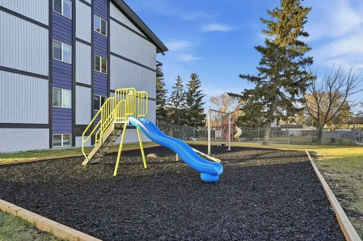 104-232 Pinehouse Drive, Saskatoon, SK, S7K 7Z9 - 3