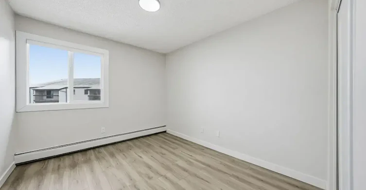 101-232 Pinehouse Drive, Saskatoon, SK, S7K 7Z9 - 12