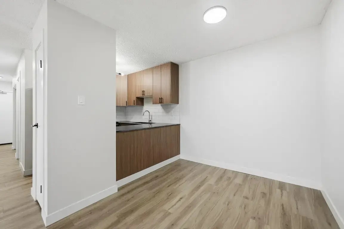 101-232 Pinehouse Drive, Saskatoon, SK, S7K 7Z9 - 7