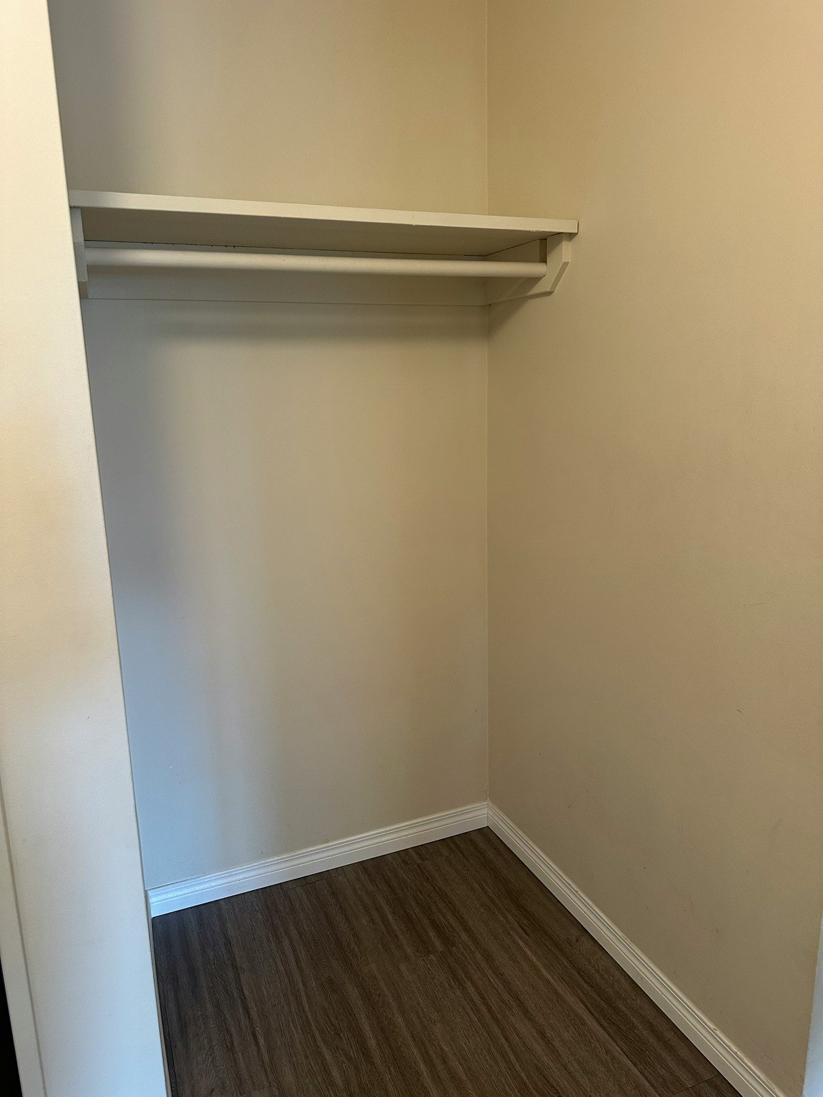 11130 57 Avenue NW, Edmonton, AB, T6H 0Z8 - 10