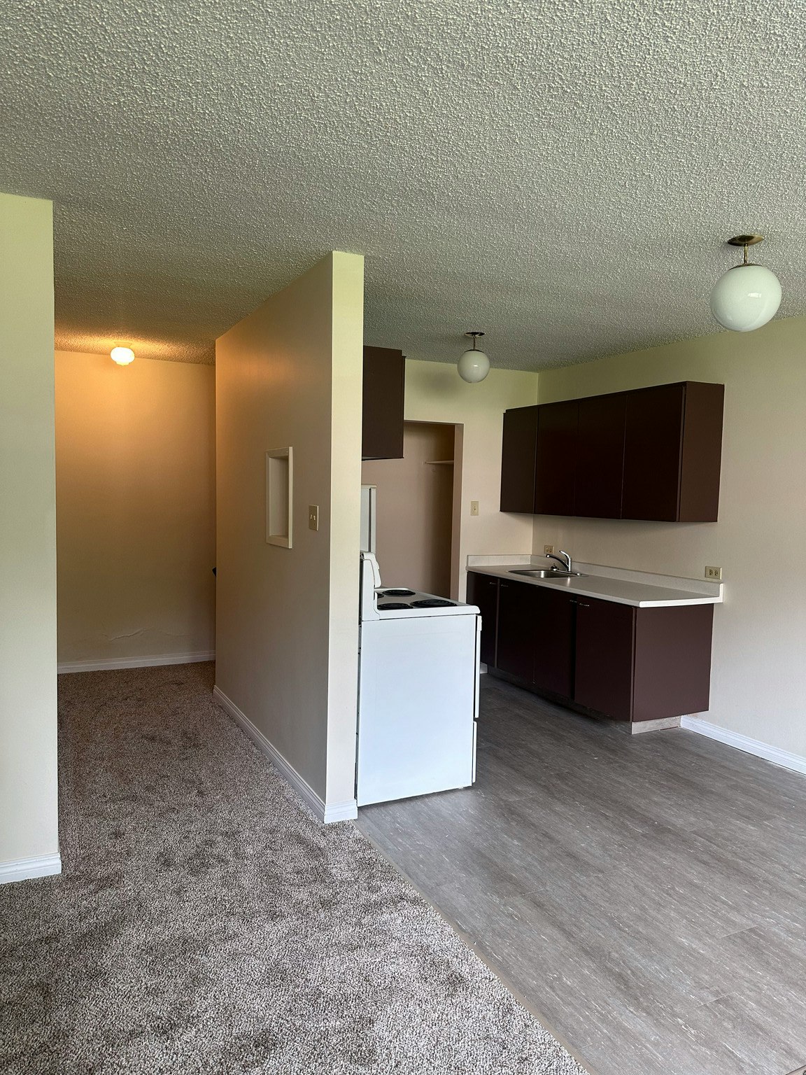 11130 57 Avenue NW, Edmonton, AB, T6H 0Z8 - 4