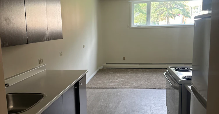 11130 57 Avenue NW, Edmonton, AB, T6H 0Z8 - 2