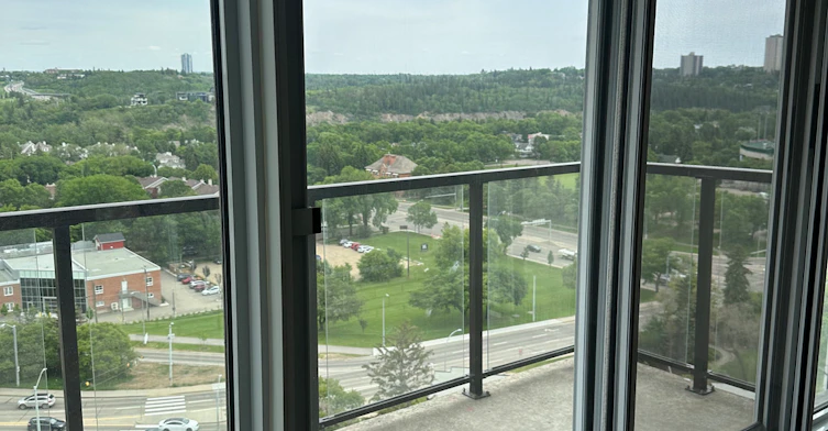 9747 104 Street, Edmonton, AB, T5K 0Y6 - 10