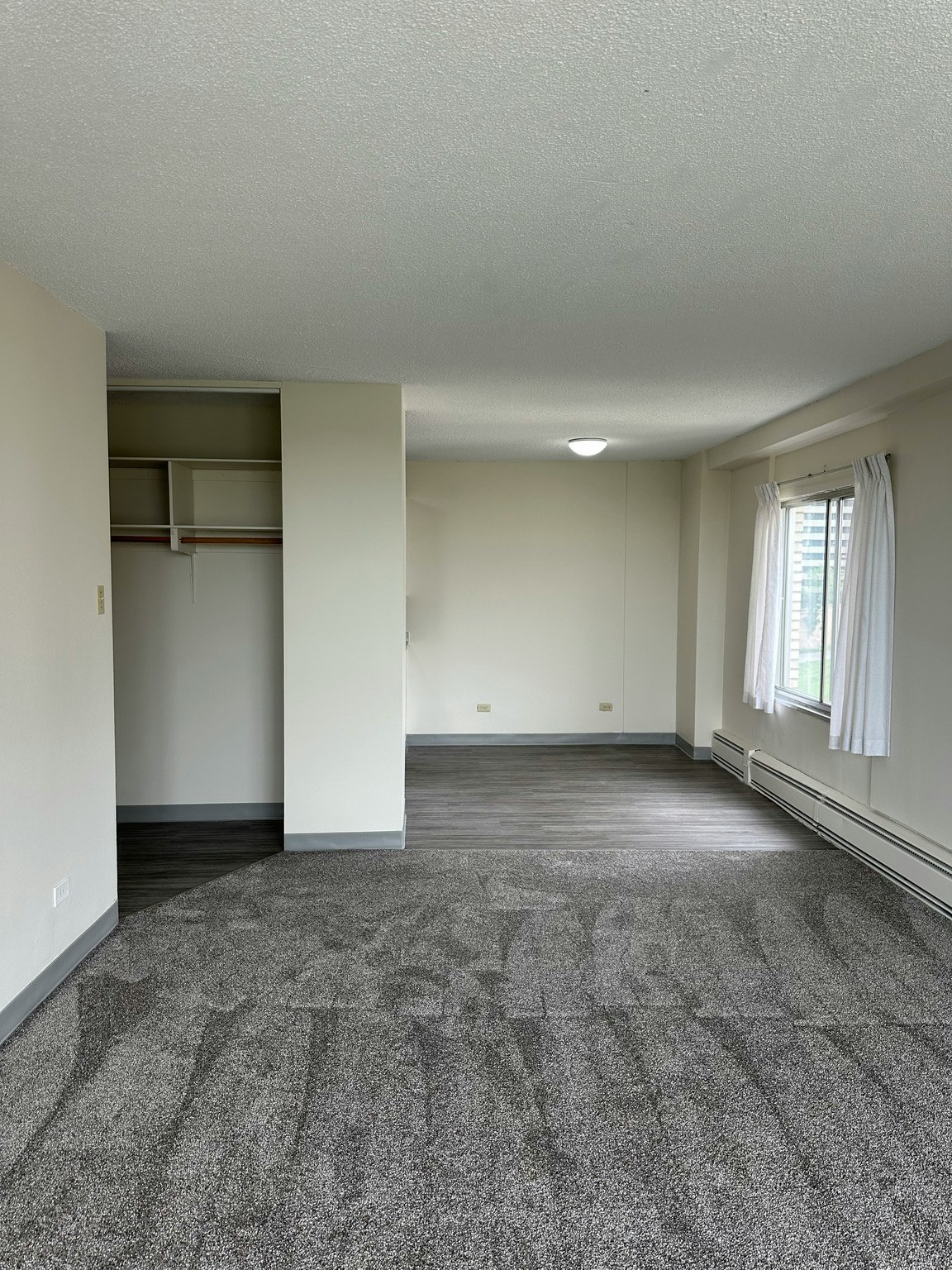 9747 104 Street, Edmonton, AB, T5K 0Y6 - 6