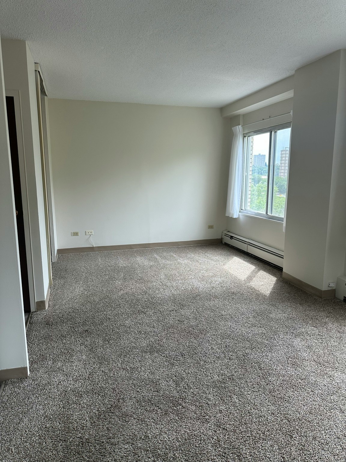 9747 104 Street, Edmonton, AB, T5K 0Y6 - 3