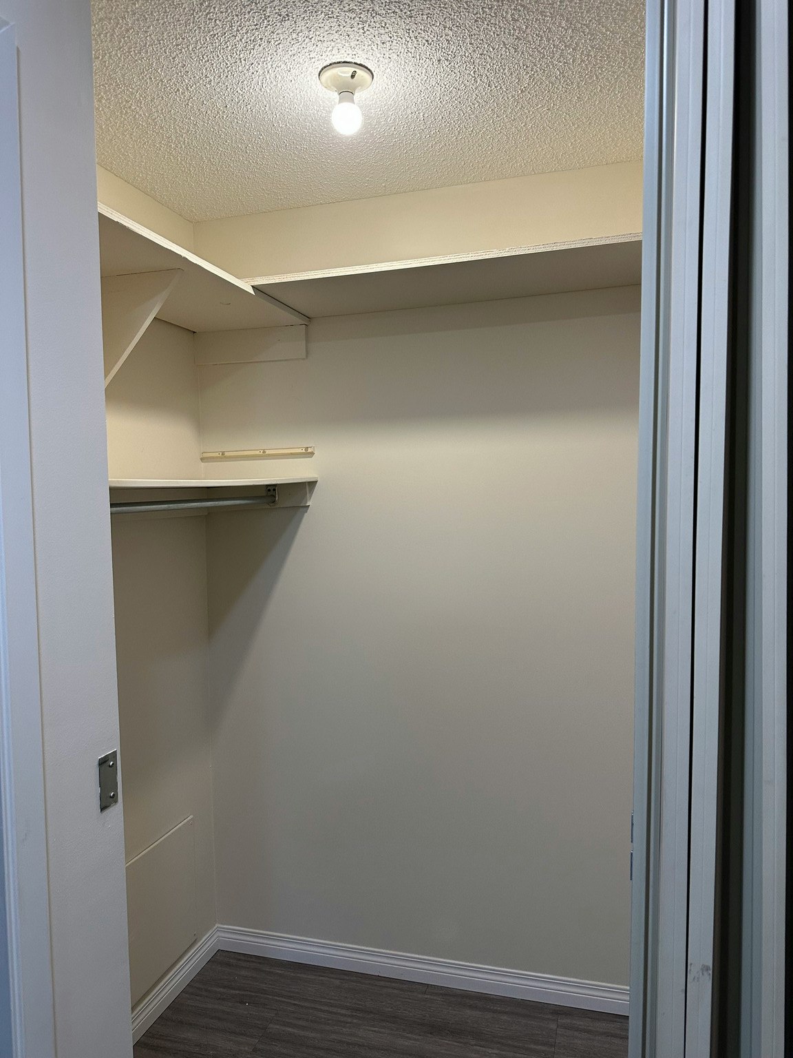 11003 29a Avenue Northwest, Edmonton, AB, T6J 4S8 - 4