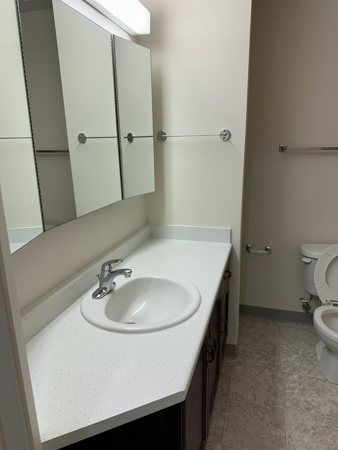 2914 109 Street Northwest, Edmonton, AB, T6J 7E8 - 7