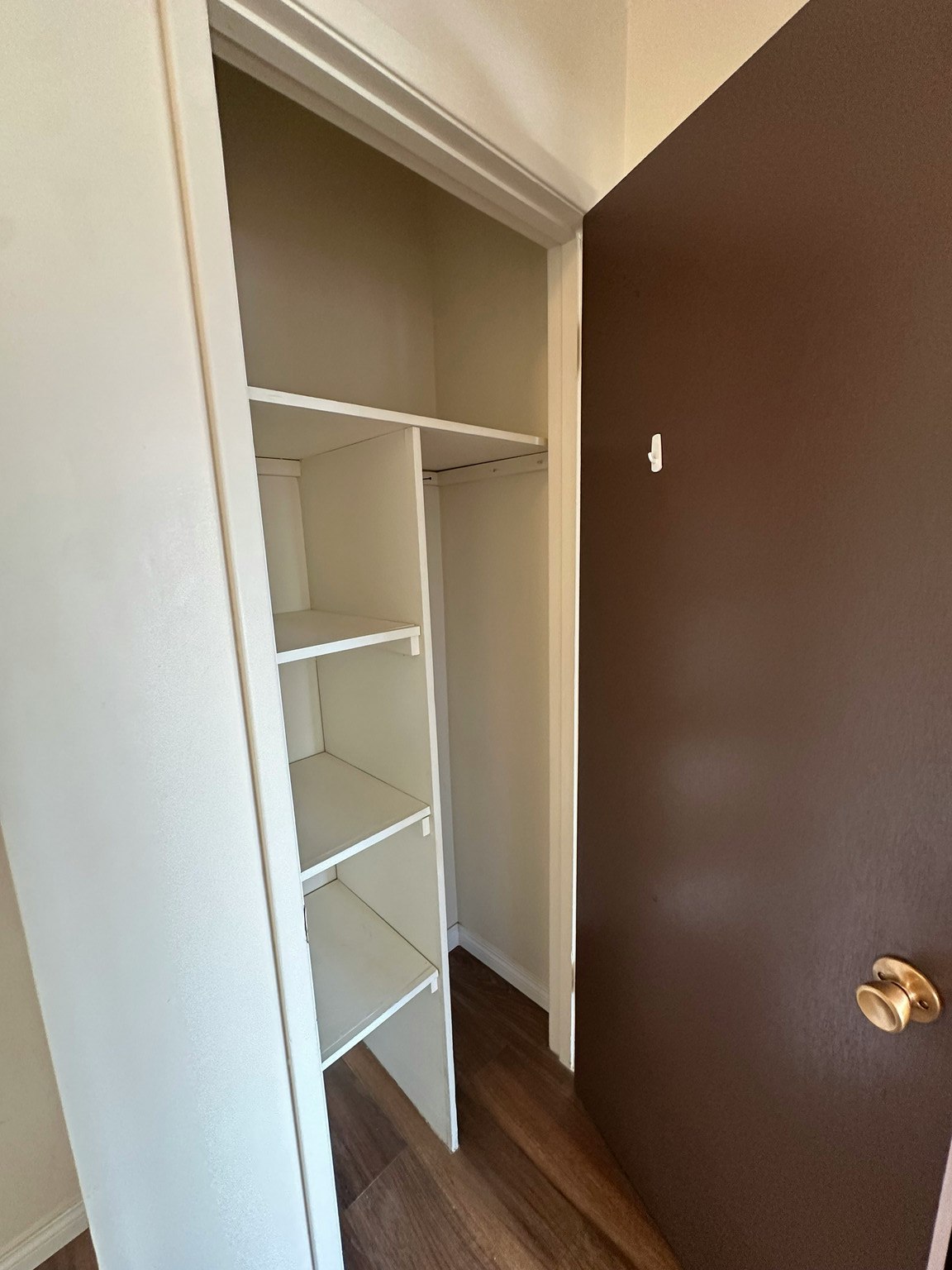11510 40 Avenue Northwest, Edmonton, AB, T6J 0R6 - 9