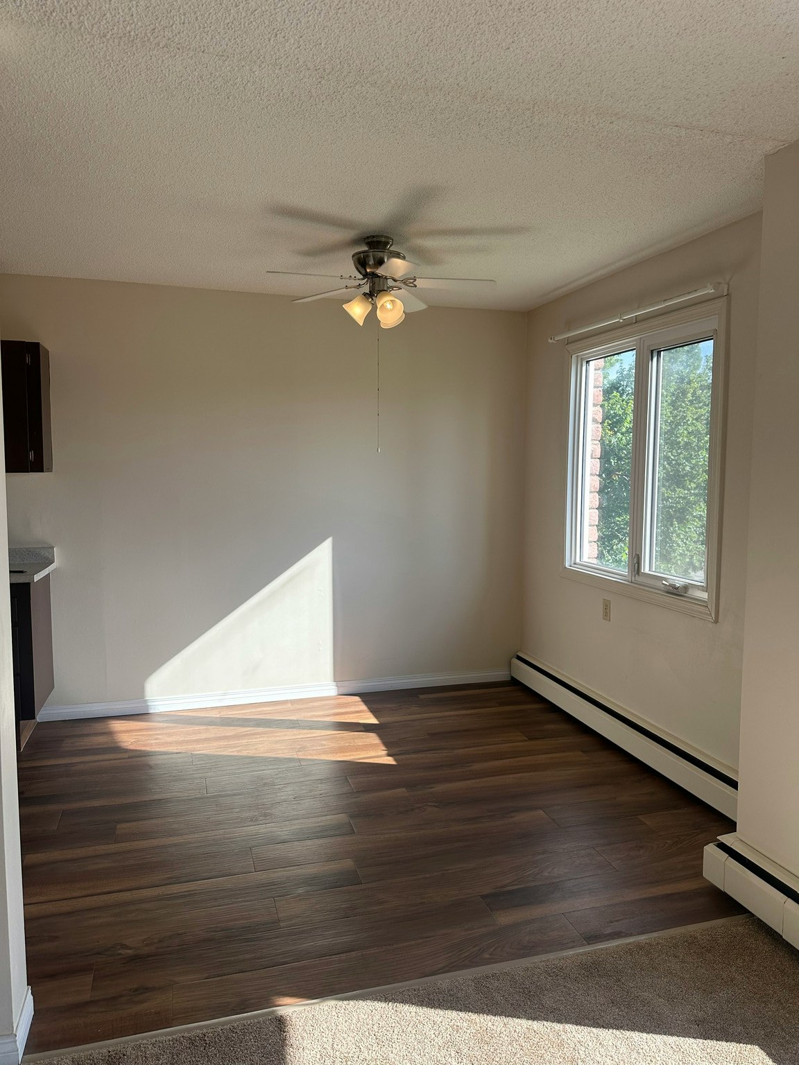 11510 40 Avenue Northwest, Edmonton, AB, T6J 0R6 - 5