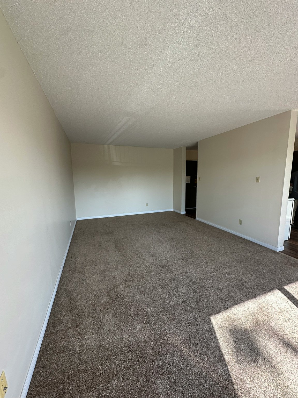 11510 40 Avenue Northwest, Edmonton, AB, T6J 0R6 - 4
