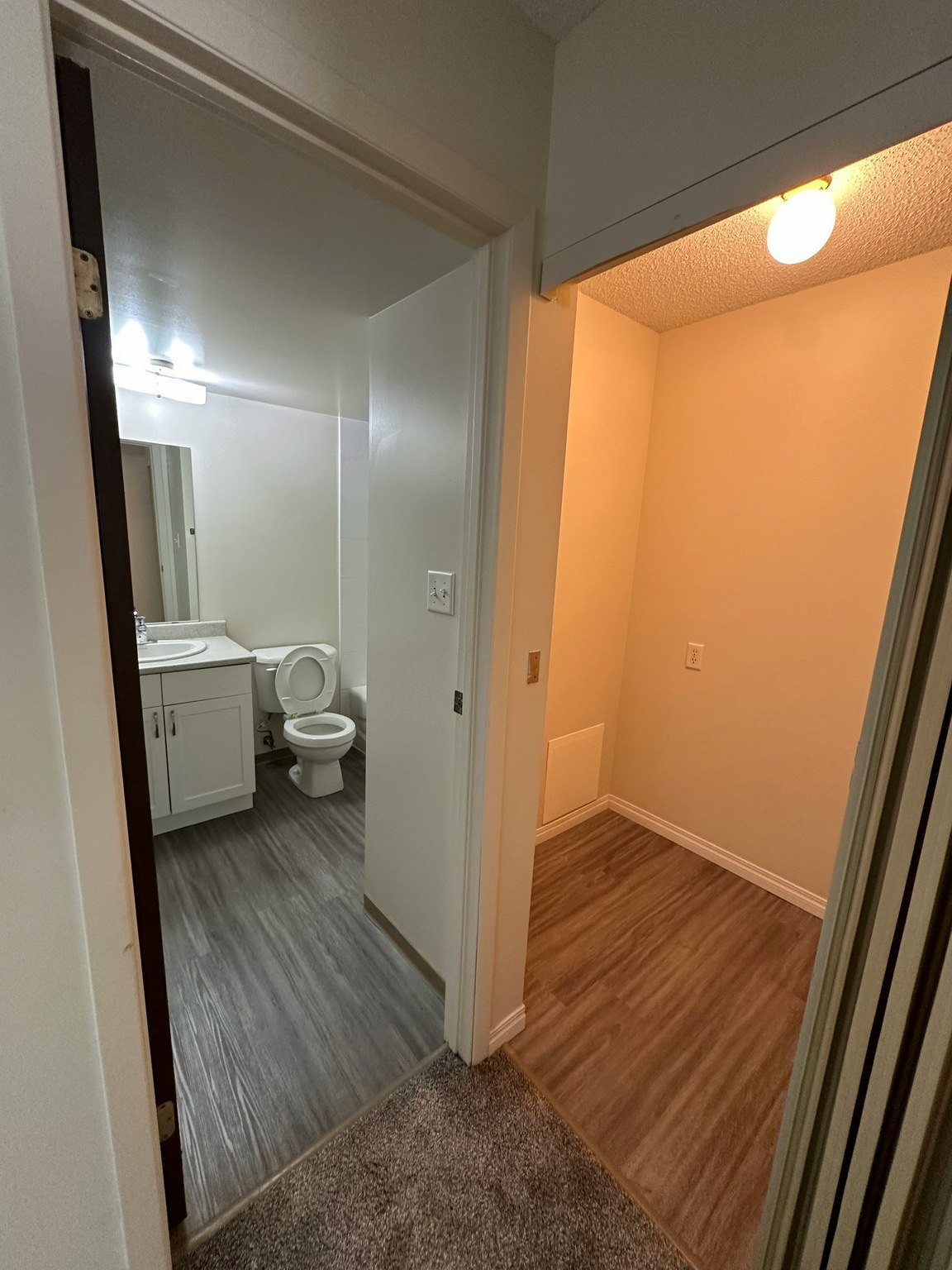 4505 137 Avenue NorthWest, Edmonton, AB, T5A 3S9 - 4