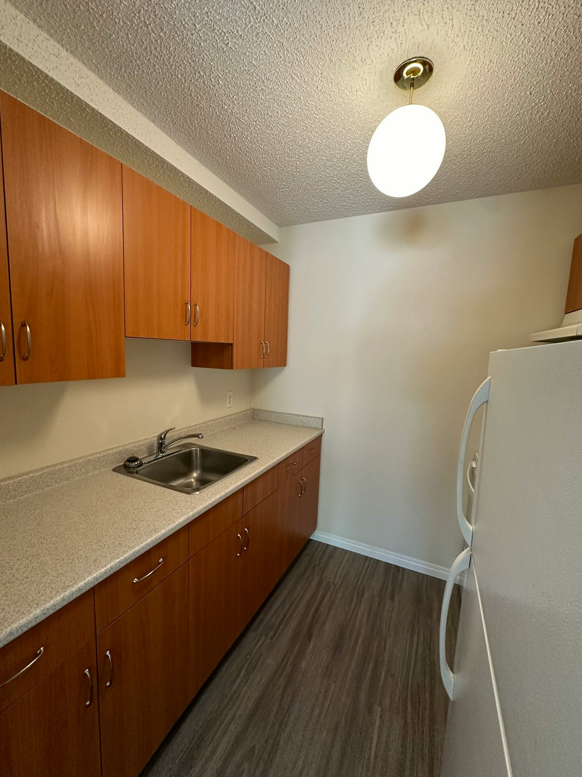 4505 137 Avenue NorthWest, Edmonton, AB, T5A 3S9 - 7