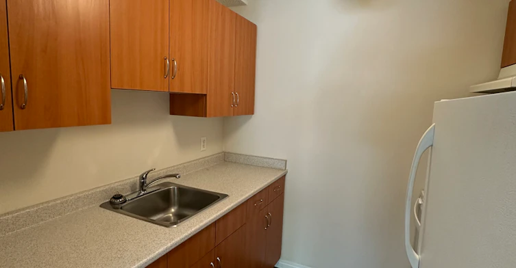 4505 137 Avenue NorthWest, Edmonton, AB, T5A 3S9 - 7
