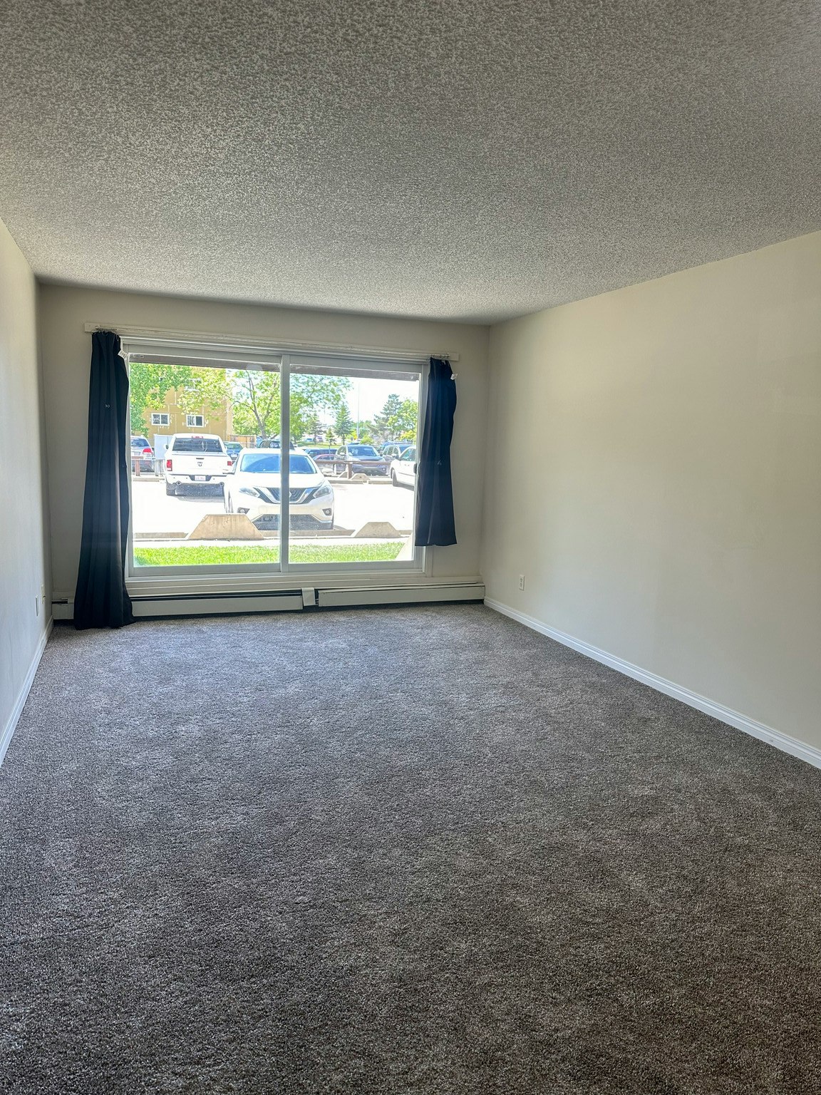 4505 137 Avenue NorthWest, Edmonton, AB, T5A 3S9