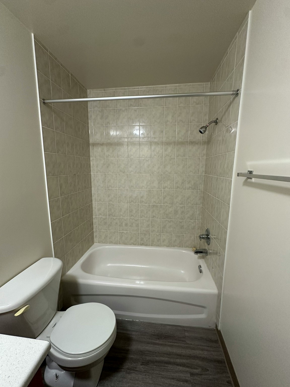 4505 137 Avenue NorthWest, Edmonton, AB, T5A 3S9 - 13